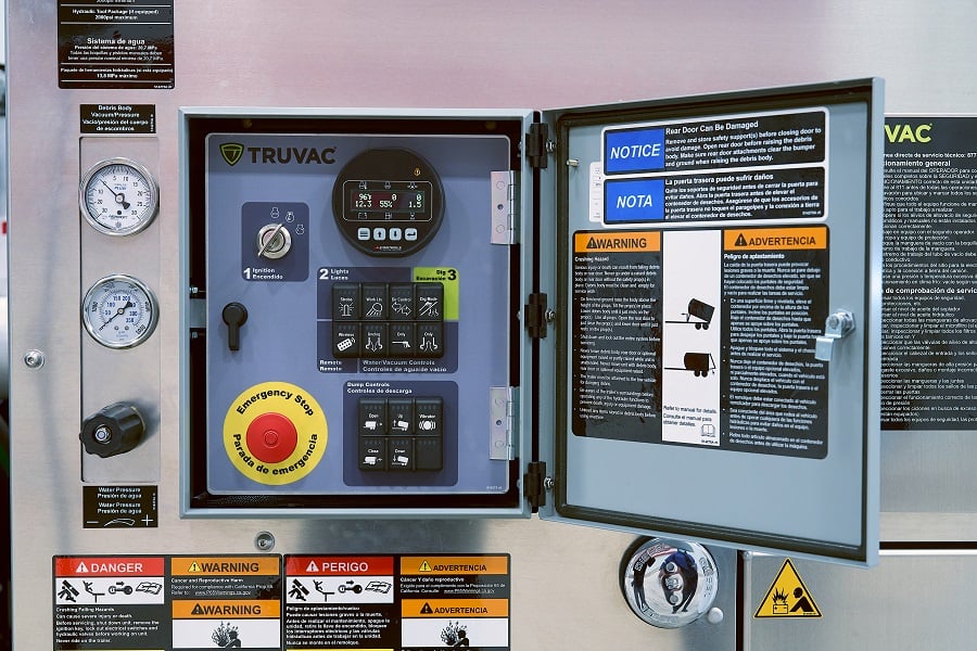 TRUVAC TRXX Hydrovac Excavation Trailer1-2-3 Easy Operation Bilingual Control Panel